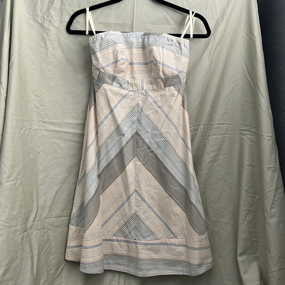 GAP Dresses & Skirts - Strapless GAP Dress NWT